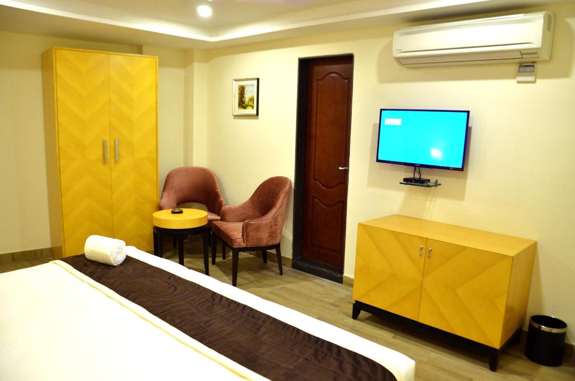The Ved Mantra Hotel Gwalior Exterior photo